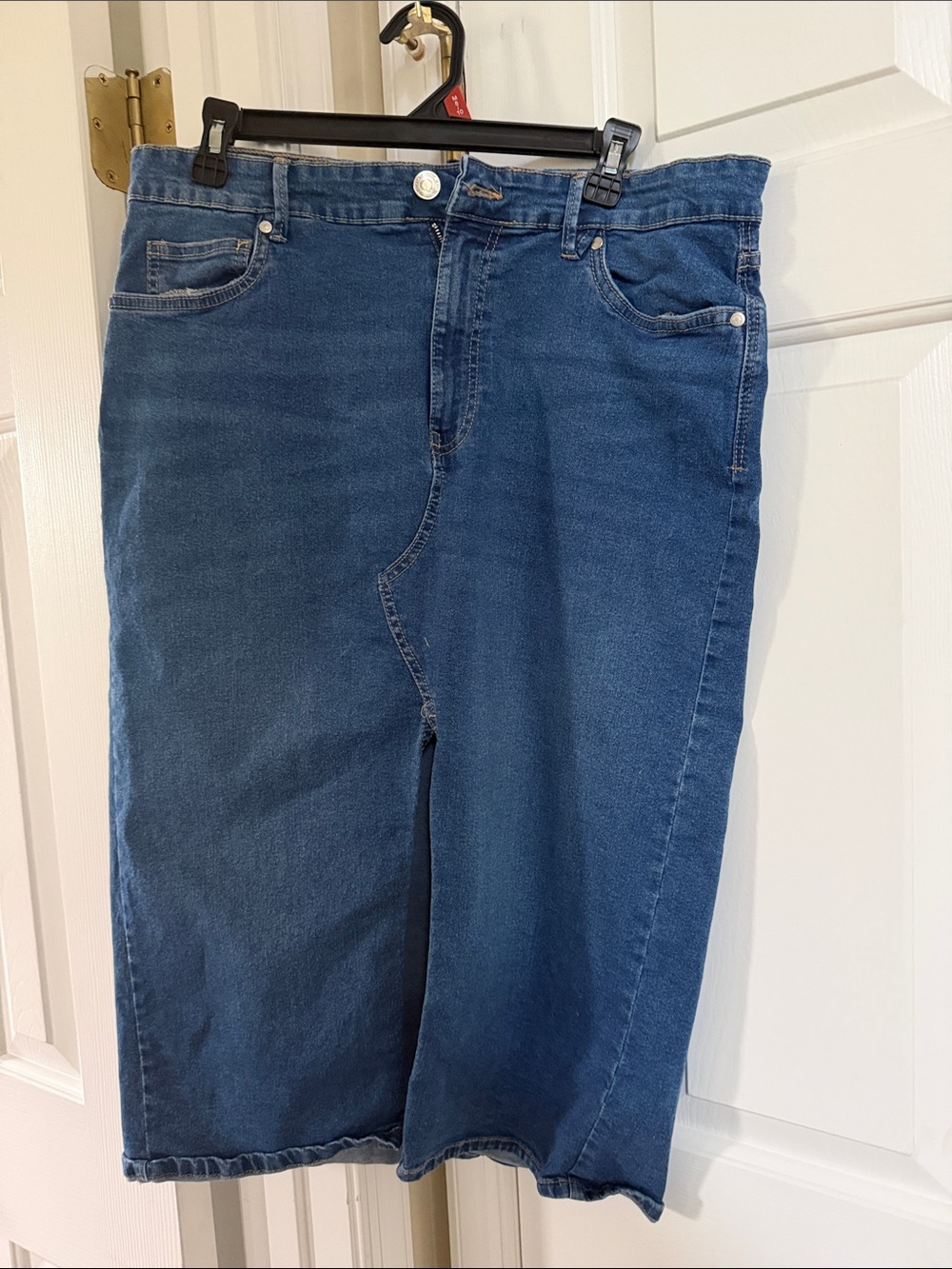 Women's Dark Blue Denim Pencil Skirt - Classic Style